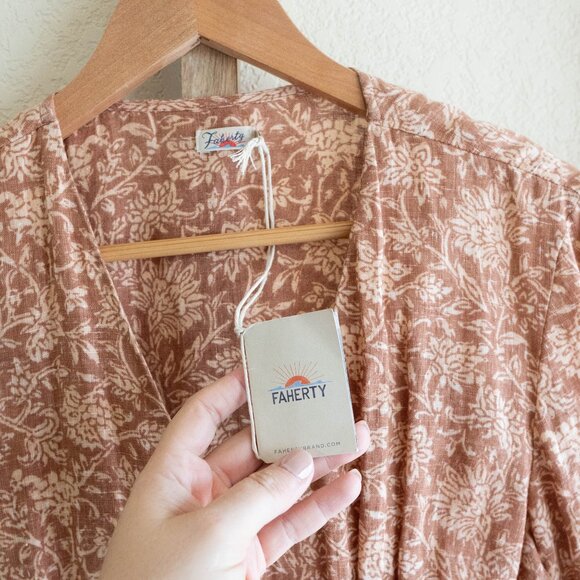 NWT Faherty Ashley Dress Women’s Size Medium Brown Floral 100% Linen Wrap Belted - Picture 4 of 10